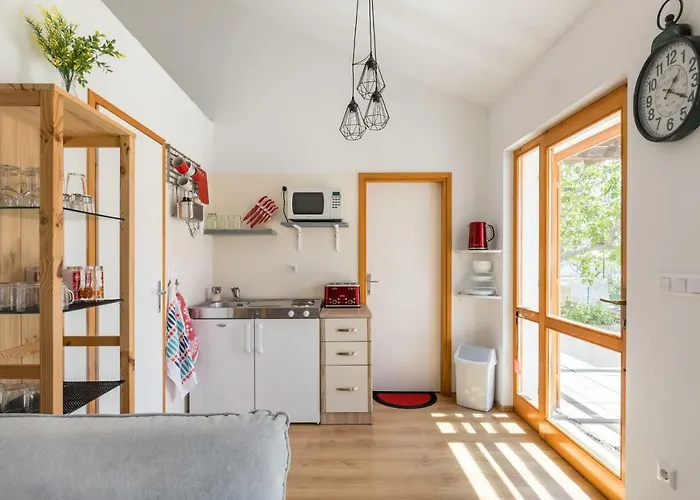 Waterview W Pool Apartment